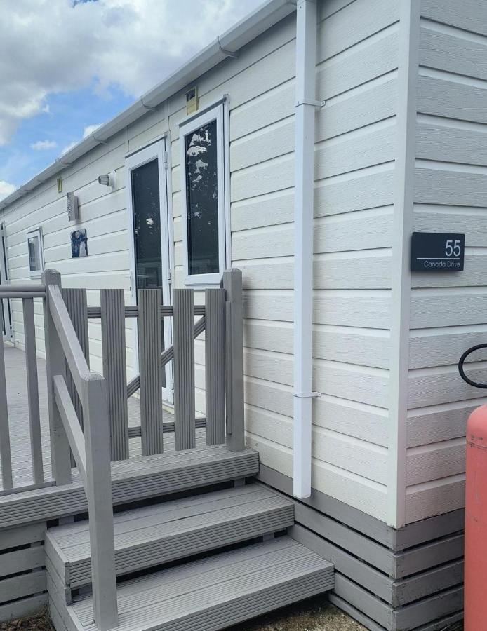 Impeccable 3 Bedroom Lodge Pet Friendly Νορθάμπτον Εξωτερικό φωτογραφία